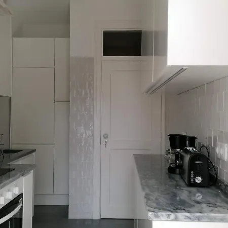 Stunning Near Marques De Pombal *