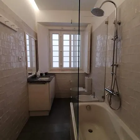 Stunning Near Marques De Pombal Lisbon